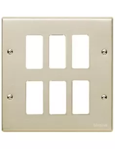 Placa mágica Bticino con tornillos de 6 vías oxidable 506//6